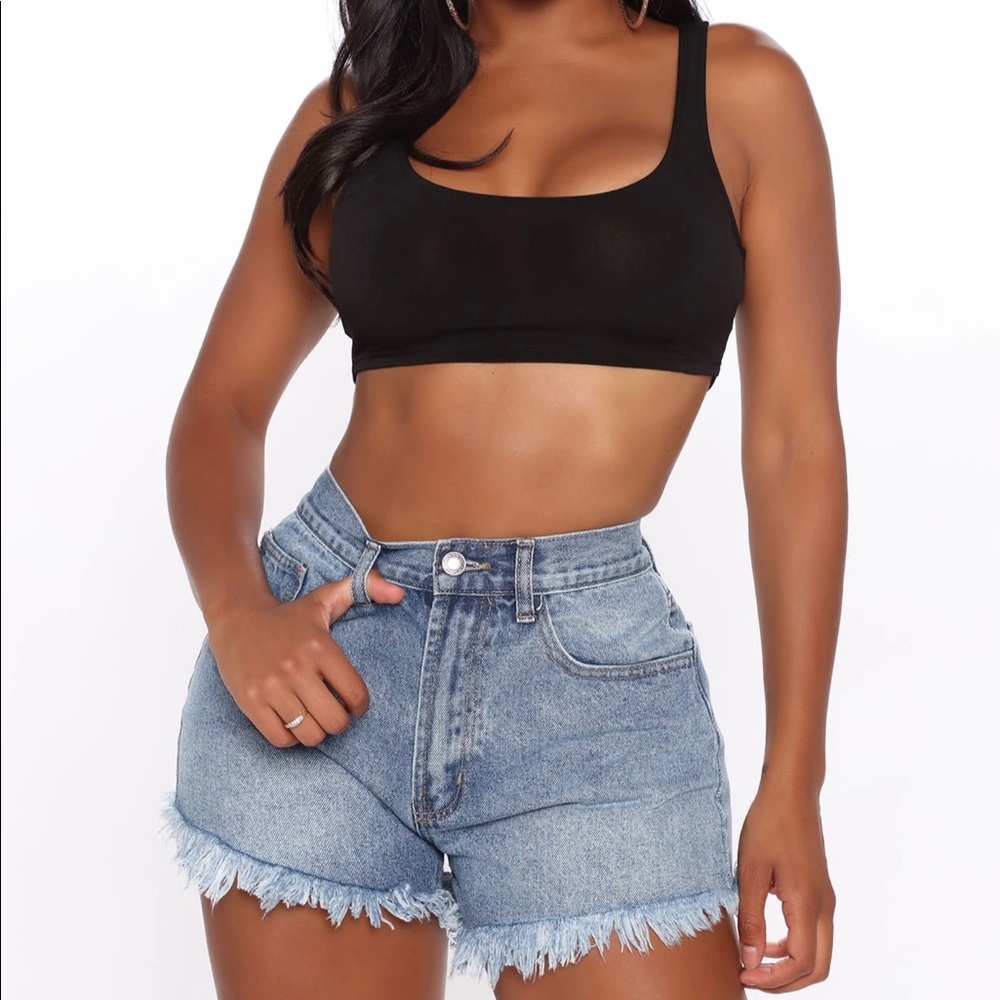 Fashion Nova fray hem denim shorts